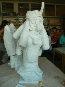 Sculpture peinte en blanc