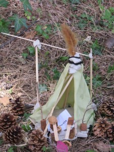 Tipi vert et plume