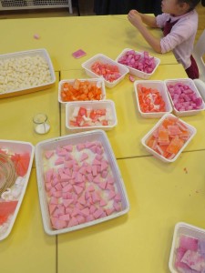 La table des camaïeux de roses