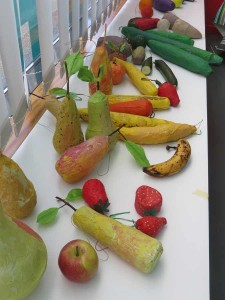 Fruits et légumes en papier mâché