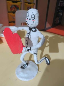 Petit personnage en plâtre