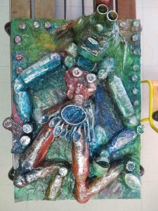 Bas-relief en papier mâché