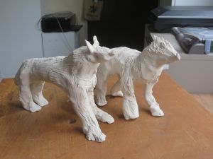 Deux petits loups en terre