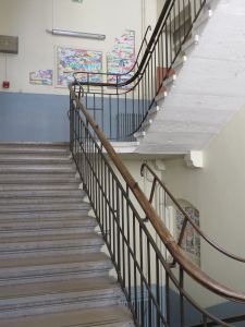 Escalier de l'école élémentaire Charial