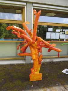 L'arbre orange sans ses fruits