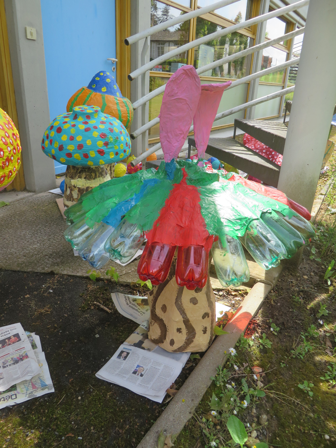 Champignons bobines, Epicerie, Sculpture papier mâché