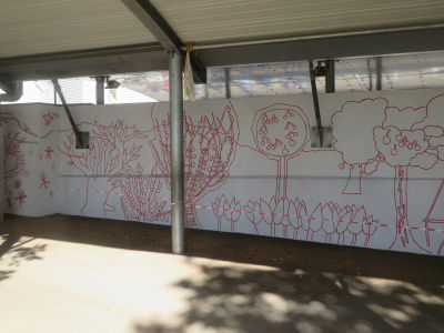 Réalisation d'un mur peint à l'école Jeanne d'Arc à Genas