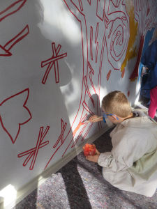 Un mur peint par les enfants