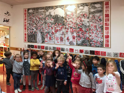 Inauguration de la fresque avec les enfants