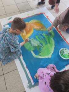 Atelier peinture avec les enfants