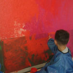 Peinture des fonds par les enfants de PS/MS