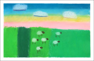 Moutons dans la prairie verte