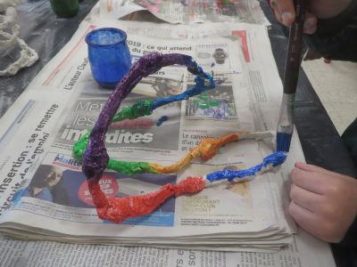 Séance d'art plastique en maternelle