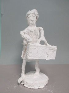 Personnage modelé en plâtre