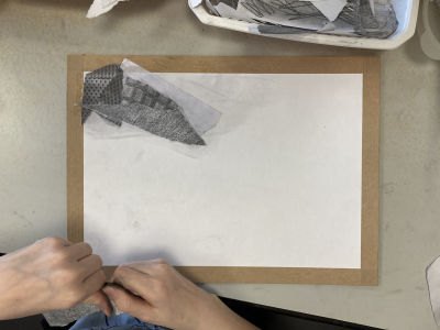 Créer un ciel en papiers gris