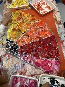 Collage des couleurs proches du orange