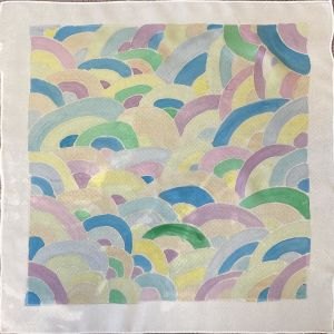 Un carré de soie aux couleurs pastel