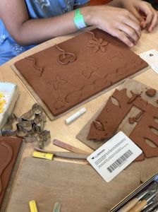 Modelage d'un tableau en relief