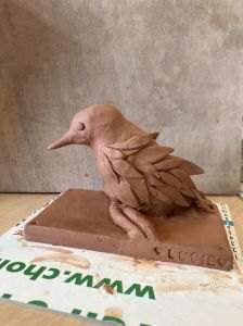 Artiste plasticienne intervenant auprès des enfants hospitalisés