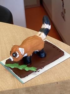 Artiste plasticienne intervenant en milieu hospitalier