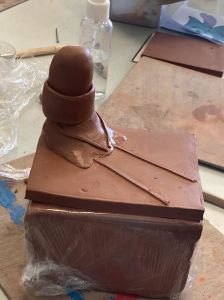 Statuette en cours de fabrication