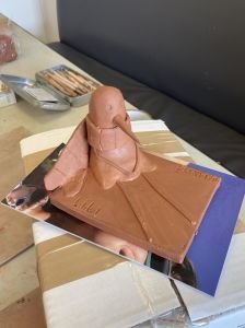 Figurine de Punpun en argile