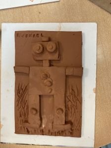Bas-relief représentant un robot