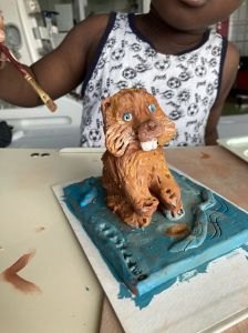 Figurine réalisée par une petite fille