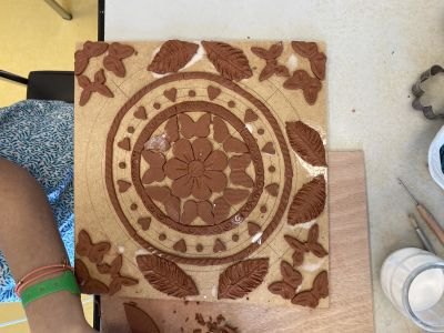 Mandala en décors d'argile collée