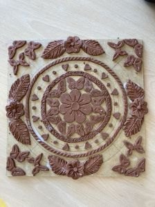 Rosace décorée de fleurs