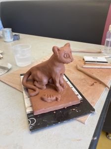 Artiste plasticienne qui travaille avec les enfants