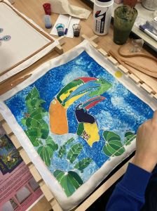 Décors aux toucans sur fond bleu