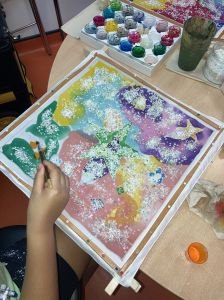 Foulard aux teintes pastels