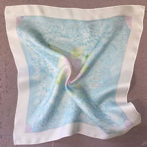 Reflets nacrés sur la soie