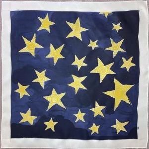 Le foulard en soie de Camille 15 ans