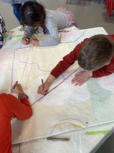 Oeuvre collaborative à l'école maternelle