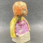 Figurine en terre cuite et peinte