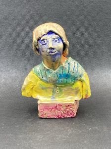 Femme au visage bleu